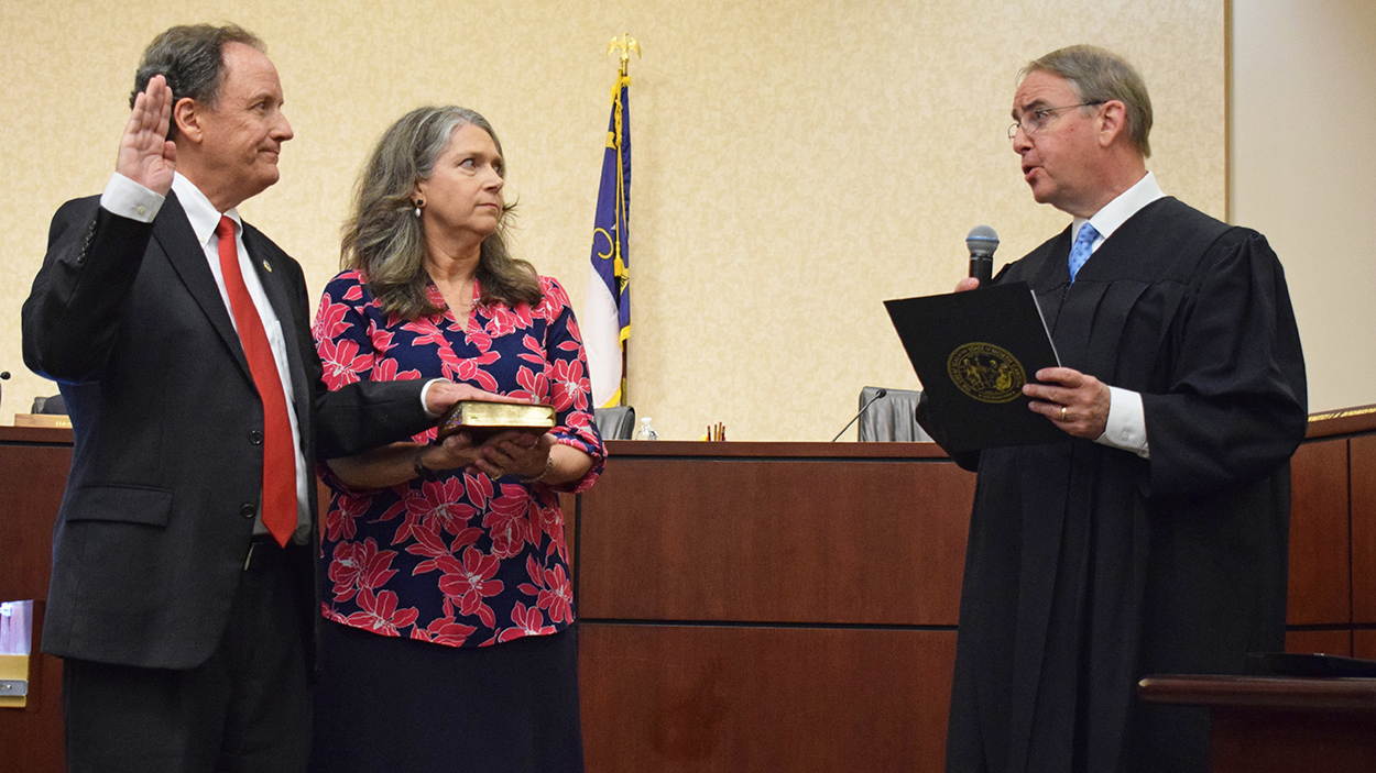 Chris Parker being sworn in